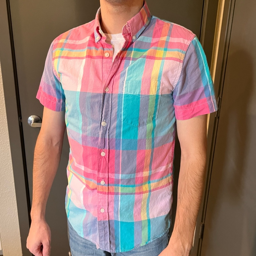 Men’s shirt extra small size short sleeves